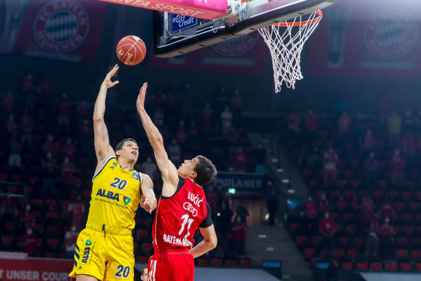 尤其是在对 尤其是在对