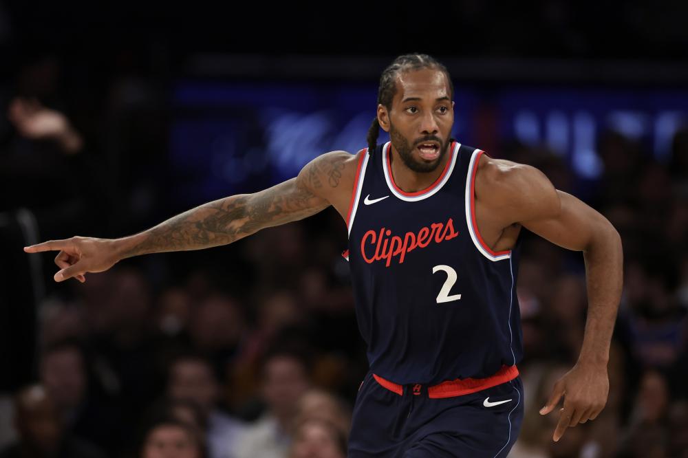 出他们在场 出他们在场